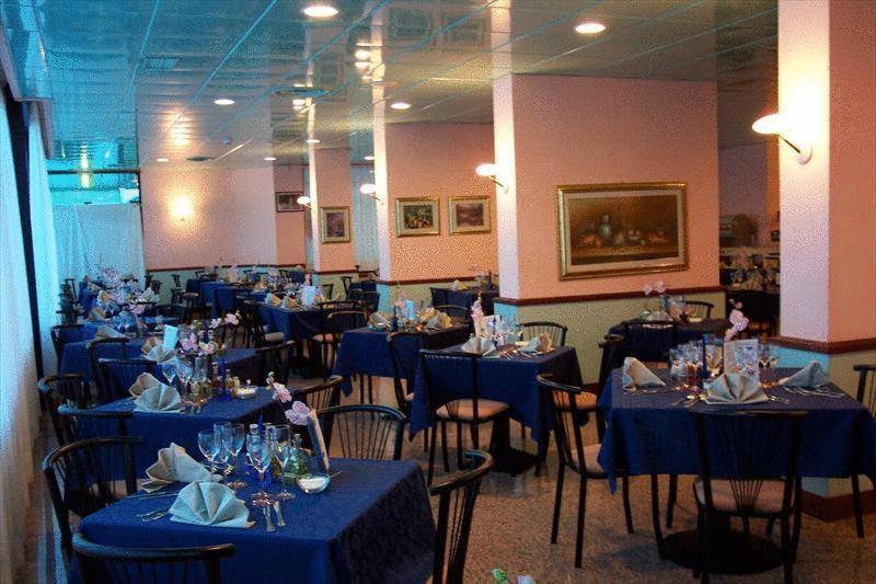 Hotel Mirage Lido di Classe Bagian luar foto