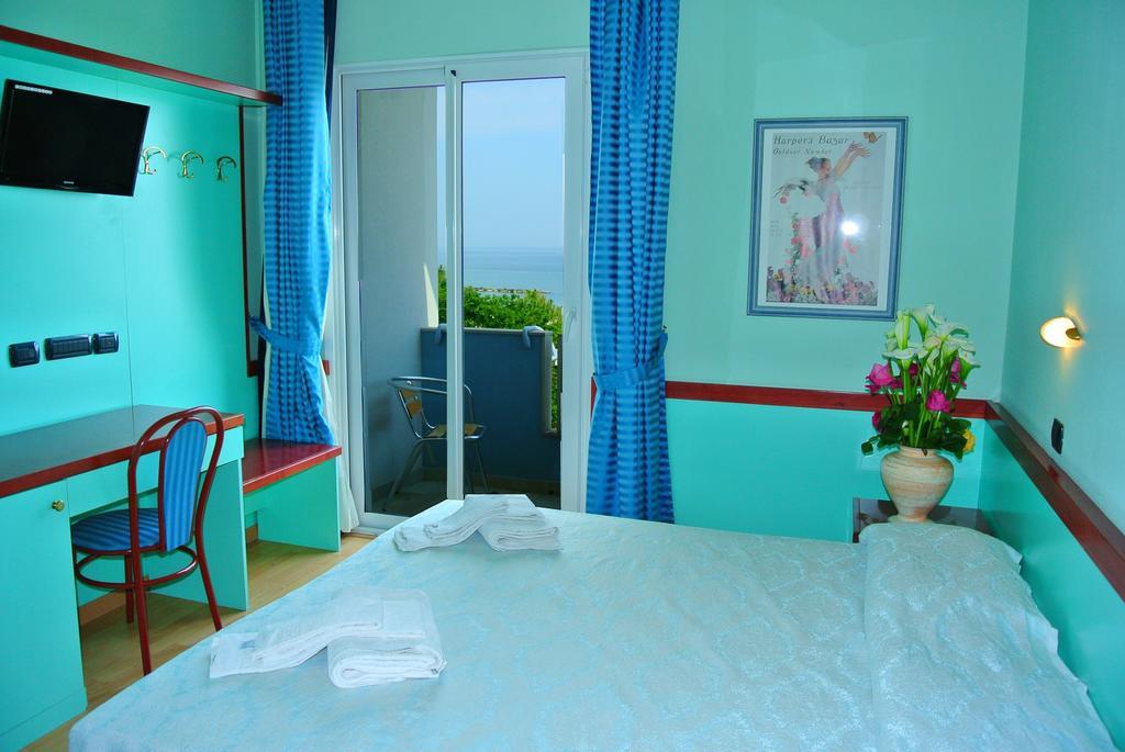 Hotel Mirage Lido di Classe Bagian luar foto