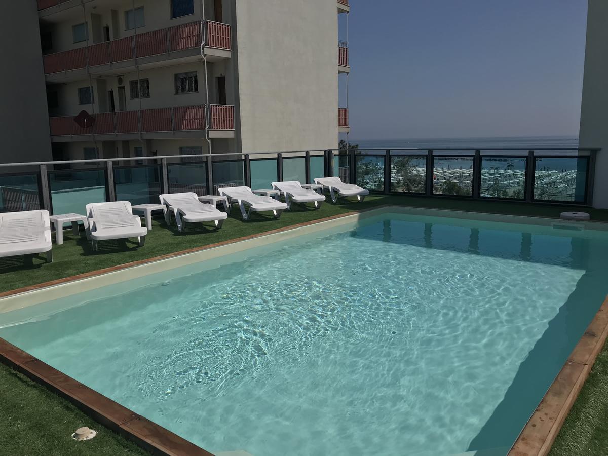 Hotel Mirage Lido di Classe Bagian luar foto